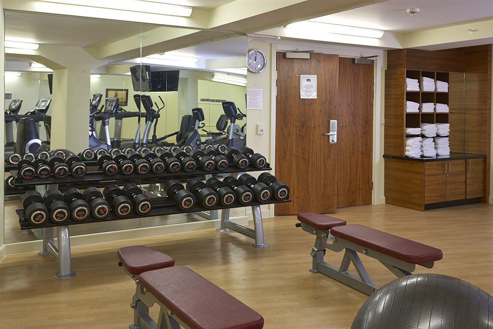 Courtyard By Marriott London Gatwick Airport Ξενοδοχείο Κρόουλι Εξωτερικό φωτογραφία