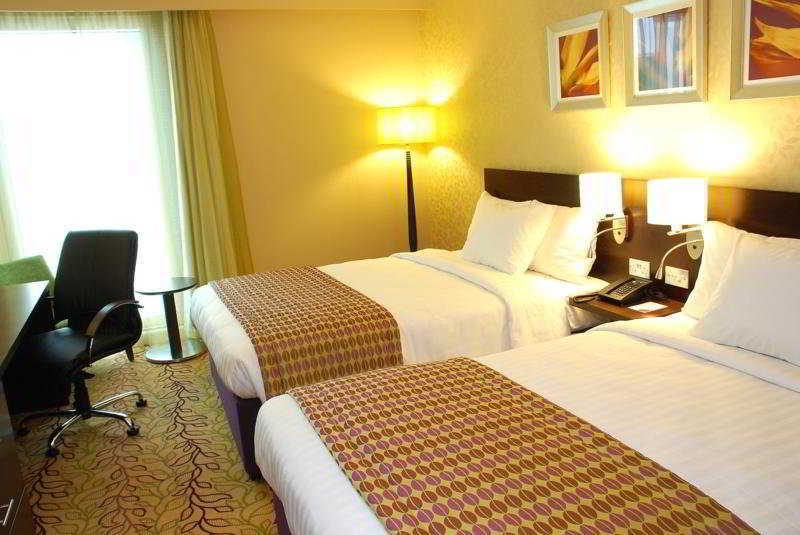Courtyard By Marriott London Gatwick Airport Ξενοδοχείο Κρόουλι Δωμάτιο φωτογραφία